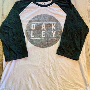 Men’s Oakley Baseball Tee